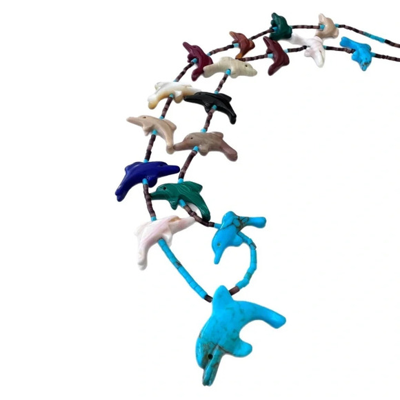 Zuni/Navajo Dolphin Fetish Necklace.  Beautiful mixed colors of dolphins. - Picture 4 of 5